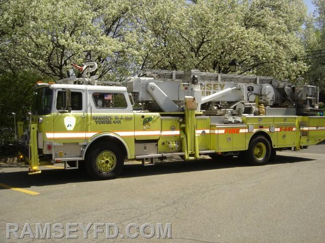 Tower 441 - 1983 75' Mack/Aerialscope (Retired in 2018)