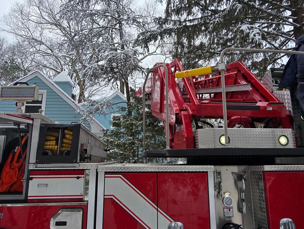 Fire Engine Assisting Construction Ramsey Tower 441 assisting USR FD on scene of a chimney fire this ...